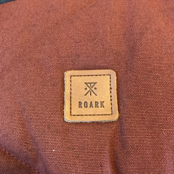Roark Men’s Canvas Insulated Vest - Picture 5 of 6